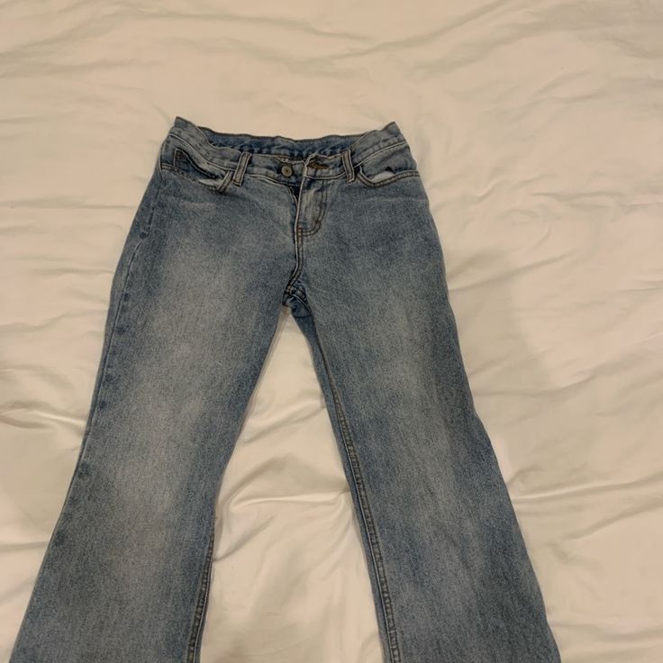 Never Worn Message Me W Questions / Offers :) #Fall #Gilmoregirls #Brandymelville #Indie #90s Bella Hadid Lily Rose Depp Alana Champion Coquette Skater 90s 80s 70s 60s Hippie Goth Punk Victoria Secret Off Duty Model Y2k Cottage Core 200s Adriana Lima Hipster Hippie Model Y2k, Off Duty Model, Hippie Goth, Brandy Melville Jeans, Skater 90s, 60s Hippie, Alana Champion, Rose Depp, I'm Broke