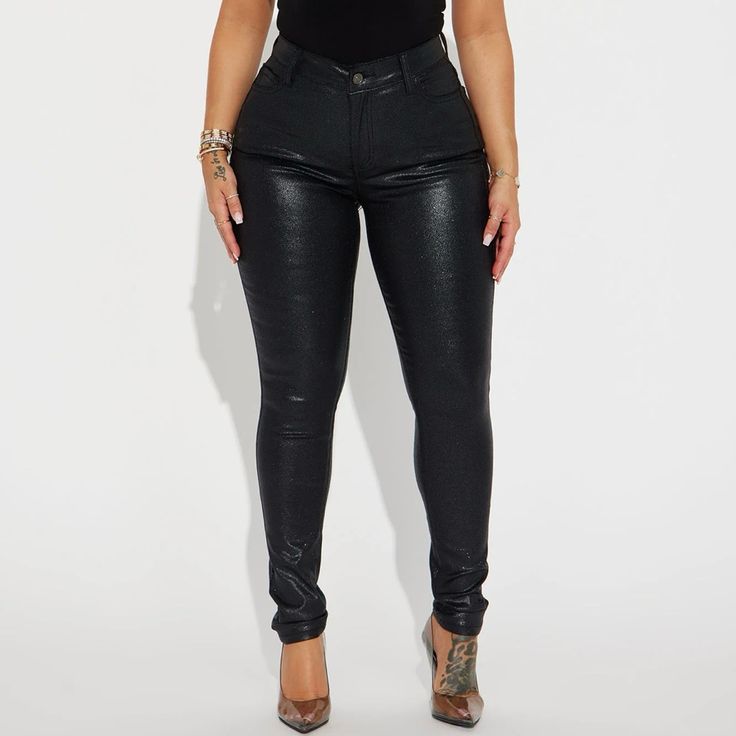 Size: Medium (Us 7/9) High Rise Full Stretch Pu Coated Fabric Front Closure 5 Pockets Skinny Leg 29 Inseam 70% Rayon 25% Nylon 5% Spandex Trendy Shiny Leather Pants For Night Out, Shiny Stretch Bottoms For Fall, Trendy Metallic Leggings For Night Out, Shiny Fitted Pants For Fall, Trendy Shiny Leggings For Night Out, Fall Shiny Stretch Bottoms, Fitted Shiny Pants For Fall, Fitted Shiny Metallic Leather Pants, Black Shiny Bottoms For Fall