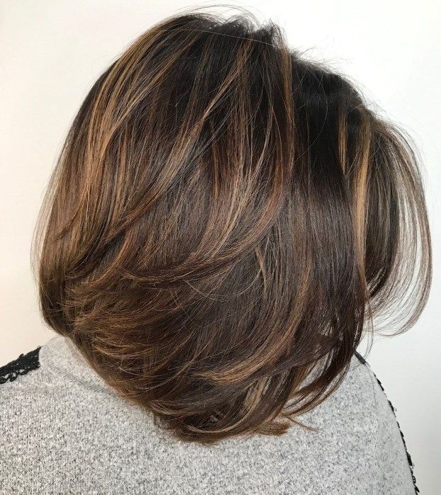 Elegant Mid-Length Layered Bob Cut Medium Length Layered Haircuts, Bob Pendek, Medium Brunette Hair, Layered Haircuts Shoulder Length, Shoulder Length Layered, Medium Length Layers, Medium Brown Hair, Medium Layered Haircuts, Medium Layered Hair