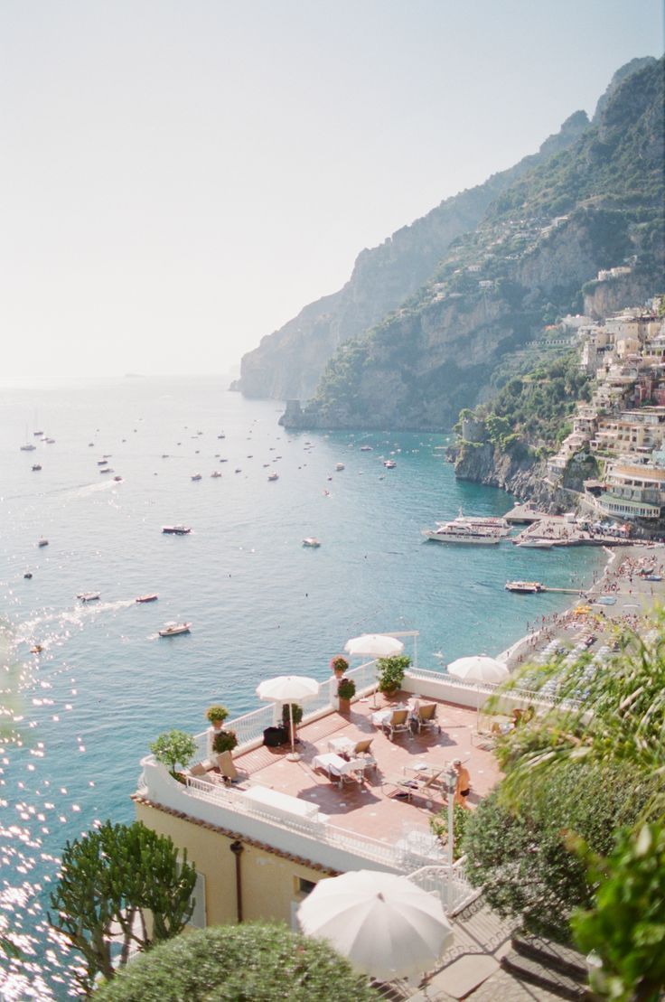 Do as the locals do, and visit these travel destinations in Italy. Amalfi Wallpaper, Cliffside Village, Italian Vacation, Amalfi Coast Italy, Surf Lifestyle, Euro Summer, San Francesco, Voyage Europe, Europe Summer