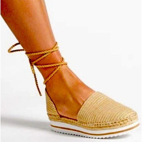 Gorgeous Jennifer Lopez Espadrilles. Braided Ankle Tie Up. Material Textile New In Box, Ready To Ship! White Straw Espadrilles Casual Style, White Straw Casual Espadrilles, Casual White Straw Espadrilles, Casual Closed Toe Straw Espadrilles, Spring White Straw Espadrilles, Summer Straw Espadrilles With Round Toe, Spring Lace-up Platform Espadrilles, Summer Platform Lace-up Espadrilles, Lace-up Sandals With Woven Sole For Beach