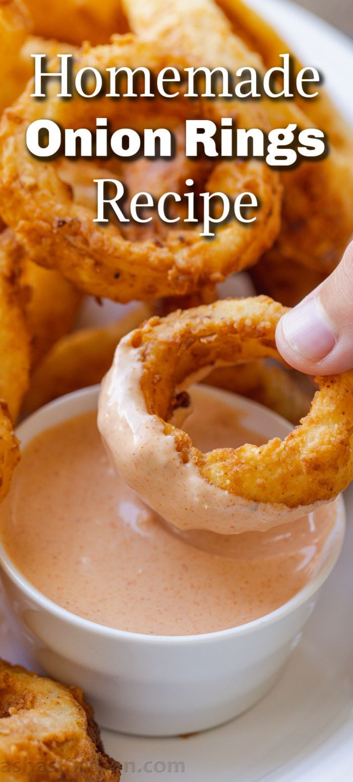 With their crispy golden outside and soft, sweet interior, these homemade onion rings are impossible to resist. Serve with your favorite dipping sauce like the Awesome Blossom Sauce in the notes below. Onion Rings Recipe Easy, Onion Ring Batter, Fried Onion Rings Recipe, Homemade Onion Rings, Beer Battered Onion Rings, Deep Fried Recipes, Onion Rings Recipe, Batter Recipe, Food Lab