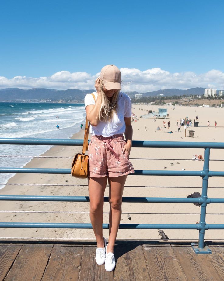 The Girl's Guide to a California Coast Road Trip California Spring Outfits, California Coast Road Trip, Sommer Strand Outfit, California Outfits, California Summer, Cali Girl, Style Hijab, Trendy Swimwear, Camping Outfits