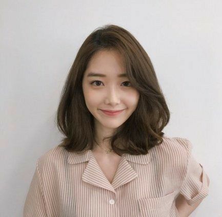 Korean Hair Color, Korean Short Hair, Asian Short Hair, Haircut Inspiration, Round Face Haircuts, Girl Haircuts, Hair Haircut, Haircuts For Long Hair, Asian Hair