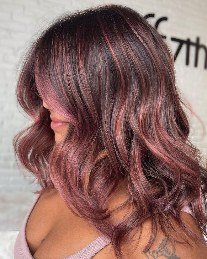 Blonde Pink Balayage, Brown To Pink Balayage, Best Fall Hair Colors, Rose Gold Hair Color Ideas, Gold Hair Color Ideas, Rose Gold Hair Brunette, Pink Balayage, Rose Gold Hair Color, Gold Hair Color