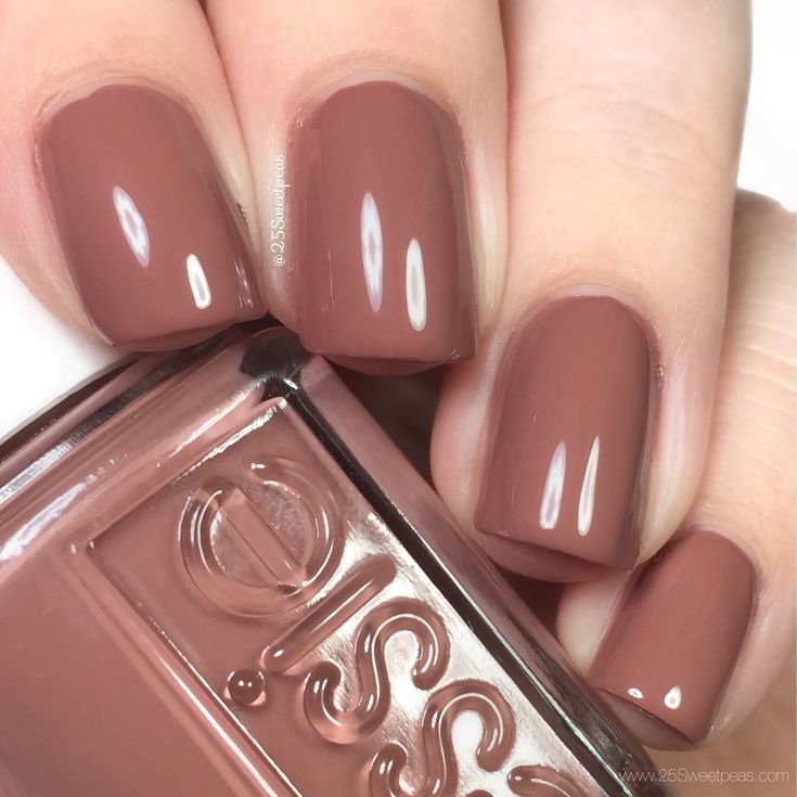 Essie Clothing Optional Essie Wool Me Over, Light Taupe Nail Polish, Essie Transition Piece, Essie Fall Nail Colors, Essie Special Effects, Essie Fall 2024, Essie Scoot Scoot, Essie Brown Nail Polish, Essie Fall Colors