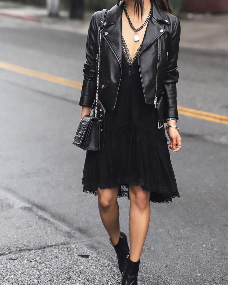 Rock 'n' Roll Style ★ #theversastyle Dresses With Leather Jackets, Glam Rock Style Outfits, Glam Rock Outfits, Rock Street Style, Rocker Chic Outfit, Rocker Dress, Leather Jacket Street Style, Glam Rock Style, Rocker Chic Style