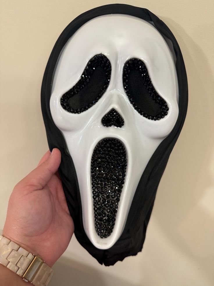 Handmade bedazzled scream mask. Full mask. this one is more a simplicity mask. very cutesy. very demure. Scream Mask Bedazzled, Bedazzled Scream Mask, Ceramics Mask, Bedazzled Mask, Scary Movie Mask, Ghost Face Mask, Scream Mask, Ceramic Mask, Trio Halloween Costumes