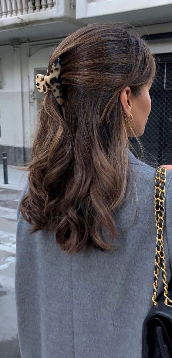 Brown Hair Looks, Brown Hair Inspo, Brunette Balayage, Brunette Hair With Highlights, Hair Upstyles, Brown Hair Balayage, Short Hairstyle, Hair Inspiration Color, Hair Inspo Color