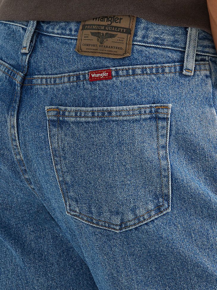 Jeans Pocket, Jean Pockets, Relaxed Jeans, Star Jeans, Getting Dressed, Wrangler Jeans, Relaxed Fit Jeans, Favorite Season, Premium Denim