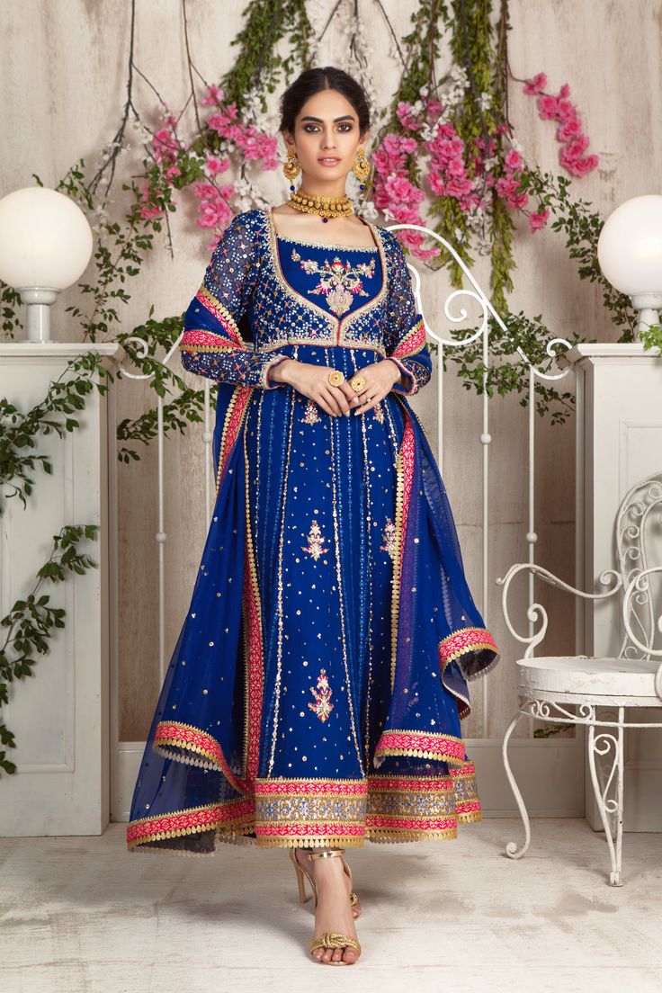 Silk Thread Embroidery, Bridal Glam, Pakistani Dresses Online, Designer Outfit, Wedding Festivities, Pure Chiffon, Pakistani Dress Design, Pakistani Designers, Thread Embroidery