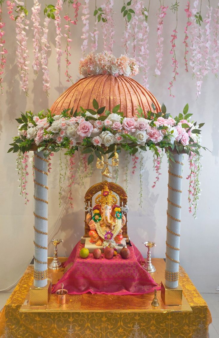 crafting ideas Artificial Flower Decorations For Home, Ganesh Sthapana For Wedding, Ganapati Mandap Decoration, Ganpati Bappa Decoration At Home Diy, Ganpati Mandir Decoration, Festival Decorations Indian Home, Puja Flower Decoration, Ganpati Makhar Ideas, Ganpati Backdrop Ideas At Home