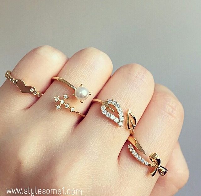 Rings Korean, Korean Ring Aesthetic, S Name Dp Stylish Ring, Korean Jewelry Rings Rose Gold, Korean Jewelry, Lovely Ring, Gold Jewelry Fashion, Girly Jewelry, Ring Necklace