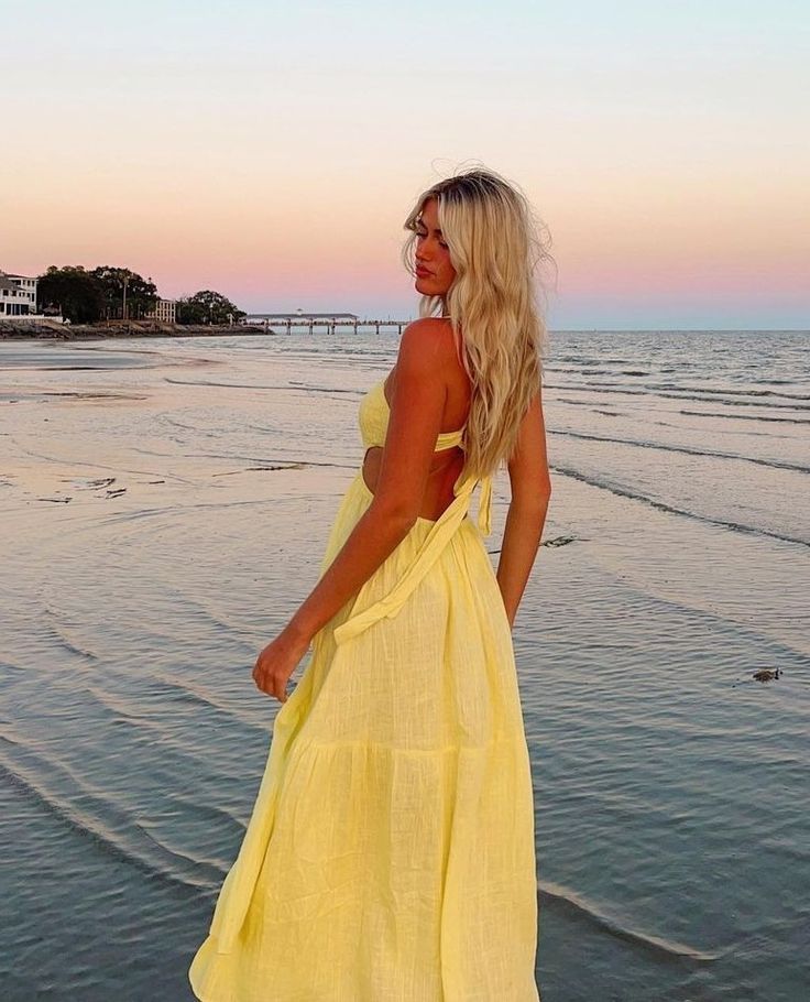 Summer Dress Photos, Senior Photo Beach Outfits, Beach Maxi Dress Photoshoot, Beach Pics In Dress, Sundress Pictures, Beach Dress Pictures, Beach Pictures Dress, Beach Flicks, Charleston Vibes