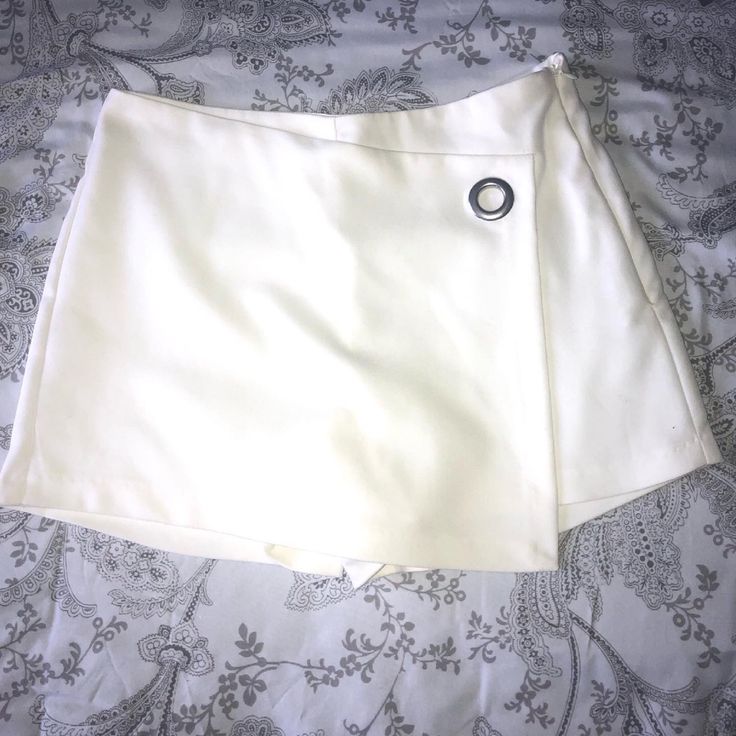 Zara Skort (Skirt In The Front And Shorts In Back) Off White/ Cream Color Never Worn Xs But It Is Stretchy And Fits A Small (My Normal Size) Chic White Skirt With Built-in Shorts, Skirt Bottoms With Built-in Shorts For Day Out, Day Out Skirt With Built-in Shorts, Skirt With Built-in Shorts For Day Out, White Bottoms With Built-in Shorts For Night Out, Chic Skirt-style Shorts For Day Out, Elegant Short Skort For Day Out, White Mini Shorts For Night Out, Chic Short Lined Skort