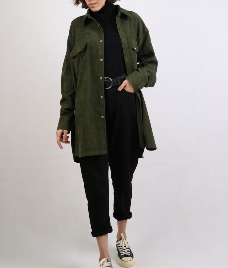 Green corduroy shirt Winter Corduroy Outfit, Green Courdory Jacket Outfit, Green Courderoy Jacket Outfit, Green Corduroy Shirt Outfit, How To Style A Green Shirt, Corduroy Shirt Outfit Women, Green Corduroy Jacket Outfit, Winter Shirt Outfit, Long Sleeve Outfit Women