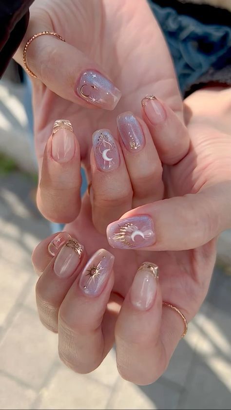 Grad Nails, Beauty Hacks Nails, Moon Nails, Pretty Nail Art Designs, Designs Nail, Kawaii Nails, Clear Nails, Fire Nails, Classy Nails