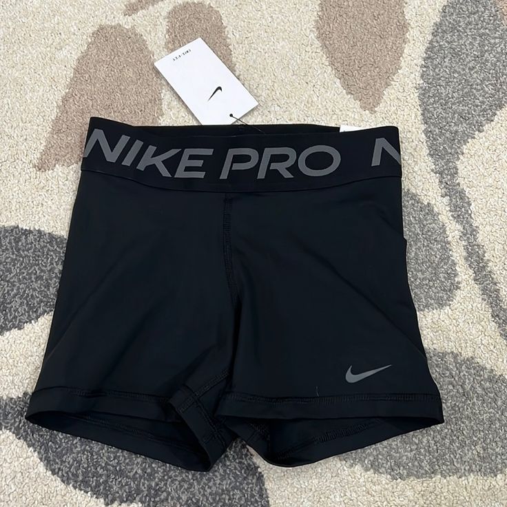 New With Tag A12-Pm Cheer Wishlist, Volleyball Wishlist, Vball Shoes, Volleyball Spandex Shorts, Nike Fits, Nike Pro Spandex Shorts, Volleyball Spandex, Country Outfits Women, Gymwear Outfits