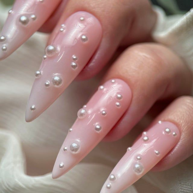 Crystal And Pearl Nails, Peal Nail Design, Pearl Nails With Diamonds, Glitter And Pearl Nails, Trendy Pearl Nails, Nails Inspiration With Pearls, Mails With Pearls, Nails With Pearls On Them Long, Tiny Pearls On Nails