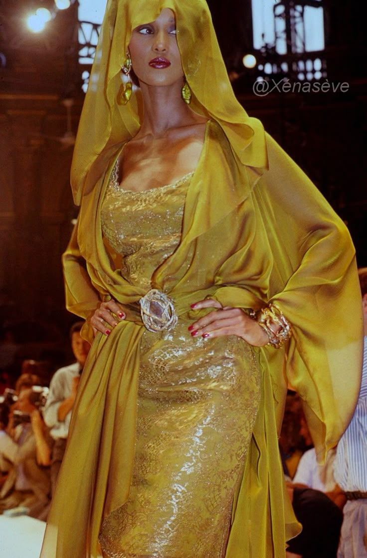 80s Couture Fashion, Yellow Runway Fashion, Iman Runway, Iman Abdulmajid, Runway Gowns, Vintage Runway, Model Aesthetic, Glam Dresses, Fantasy Fashion