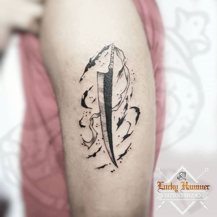 Zangetsu Tattoo, Ichigo Hollow Mask, Ichigo Hollow, Dark Mark Tattoos, Hollow Mask, Hammer Tattoo, Bleach Tattoo, Japanese Tattoos For Men, Molecule Tattoo