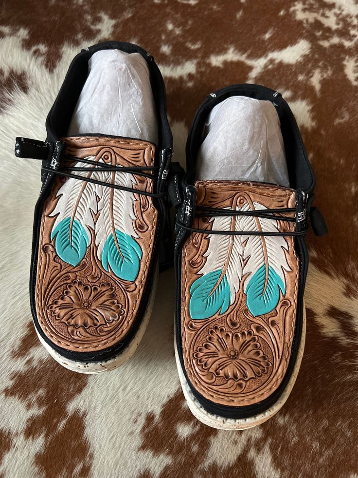 "* Genuine hand carved leather * True to size * very similar fit/feel to \"hey dudes\" * size 6-10" Blanket Purse, Womens Loafers, Hey Dudes, Daughter Christmas, Tie Necklace, Saddle Blanket, Tan Cowhide, Leather Work, Leather Patches