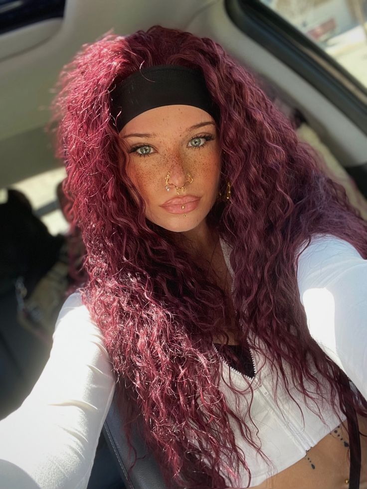 Long Cherry Red Hair, Gamora Hair, Cherry Curly Hair, Curly Burgundy Hair, Black Cherry Hair, Types Of Hair Color, Red Hair Looks, Which Hair Colour, Cherry Red Hair