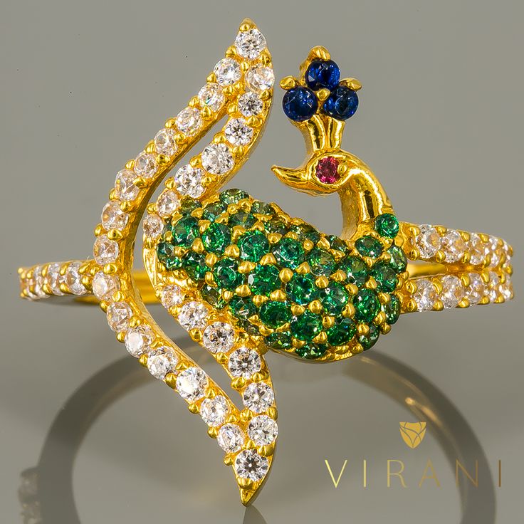 22k Gold Jewelry With Peacock Design For Festivals, Multicolor Peacock Design Temple Jewelry, Lord Krishna Gold Rings, Peacock Pendant Set Gold, Luxury Gold Peacock Design Necklace, 22k Gold Jewelry, Indian Jewelry Sets, Emerald Jewelry, 22k Gold