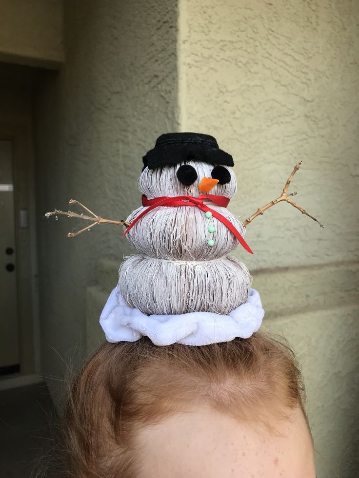 Crazy Hair Day Ideas For Christmas, Winter Crazy Hair Day, Christmas Crazy Hair Day Ideas, Christmas Hair Crazy, Wacky Christmas Hair, Holiday Crazy Hair Day, Christmas Crazy Hair Day At School, Crazy Hair Christmas, Snowman Hairstyle