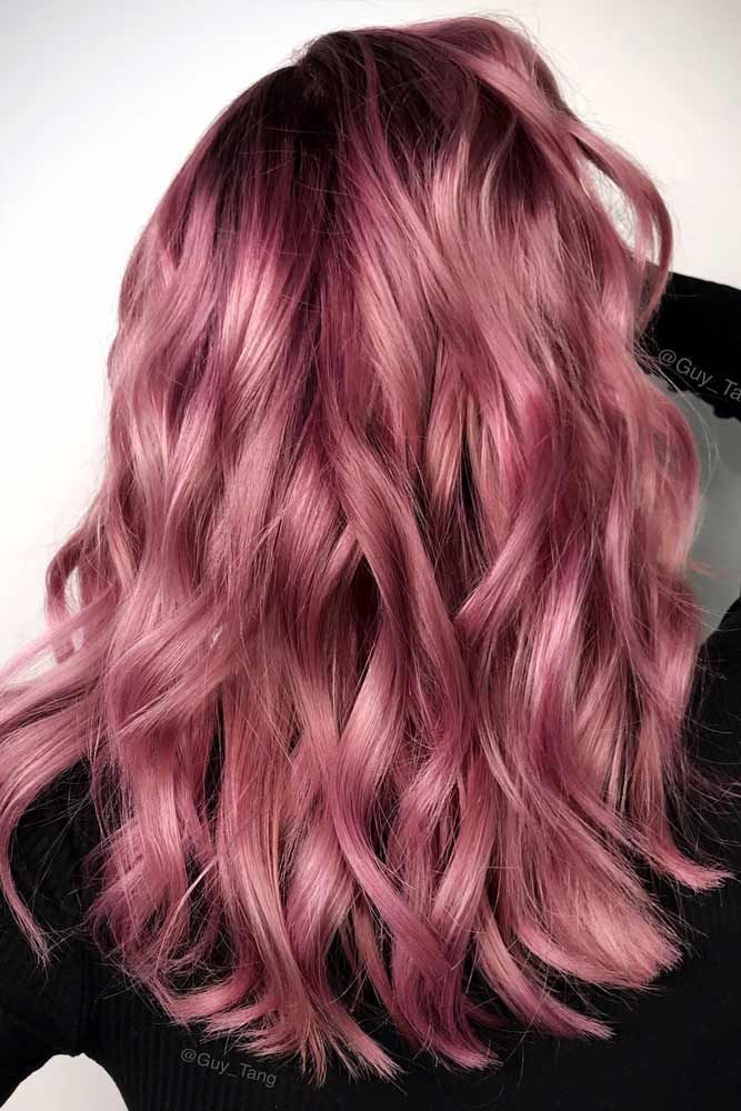 Dark Rose Gold Hair. A rose gold hair shade, in its essence, is metallic pinky that combines glowing blonde and coppery red. As a result, this hair shade looks more natural, comparing to pink hair. Let’s see how to pull off this hair shade to look gorgeous! #rosegoldhair #rosegold Rose Gold Hair Shades, 2019 Nails, Gold Hair Colors, Hair Color Rose Gold, Dye Ideas, Hair Creations, Fantasy Hair, Nails Red, Work Hairstyles