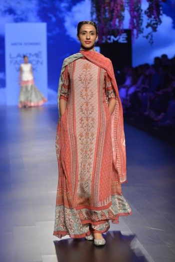 Anita Dongre Kurta And Sharara, Lehenga Anarkali, Kurtis Tops, Sharara Pants, Anarkali Dresses, Simple Kurta Designs, Anita Dongre, Indian Party Wear, Kurta Neck Design