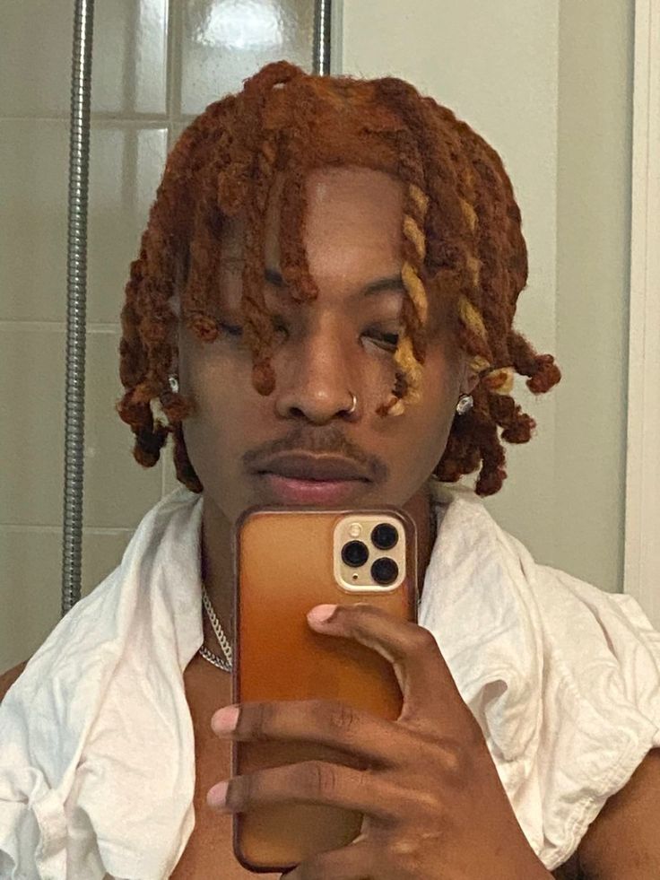 @puresnowcaine on twitter Hair Dye Ideas For Locs Men, Coloured Dreads, Dyed Hair Dreads Men, Orange Dreads Men, Burgundy Dreads Men, Ginger Locs Black Man, Lox Hairstyles Men, Locs Brown And Blonde, Colors For Dreads