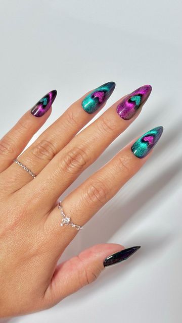 Daily Charme Official on Instagram: "NAIL HACK: viral cat eye heart nails… but with a color-shifting twist 💗✨💚 Should we sell a magnet set for this cut-out heart? Drop your opinions & questions in the comment! Using @daily_charme: • C61 Athena • C66 Artemis • Diamond Shine Top Coat • Almond Medium Extension Tips #cateyenails #gelnails #nails #nailart #velvetnails #valentinesnails #heartnails #nailhack #glitternails #nailtutorial" Magnetic Heart Nails, Eye Heart Nails, Velvet Nails, Magnetic Nails, Grunge Nails, Cat Eye Nails, Magnet Set, Heart Nails, Nail Tutorials