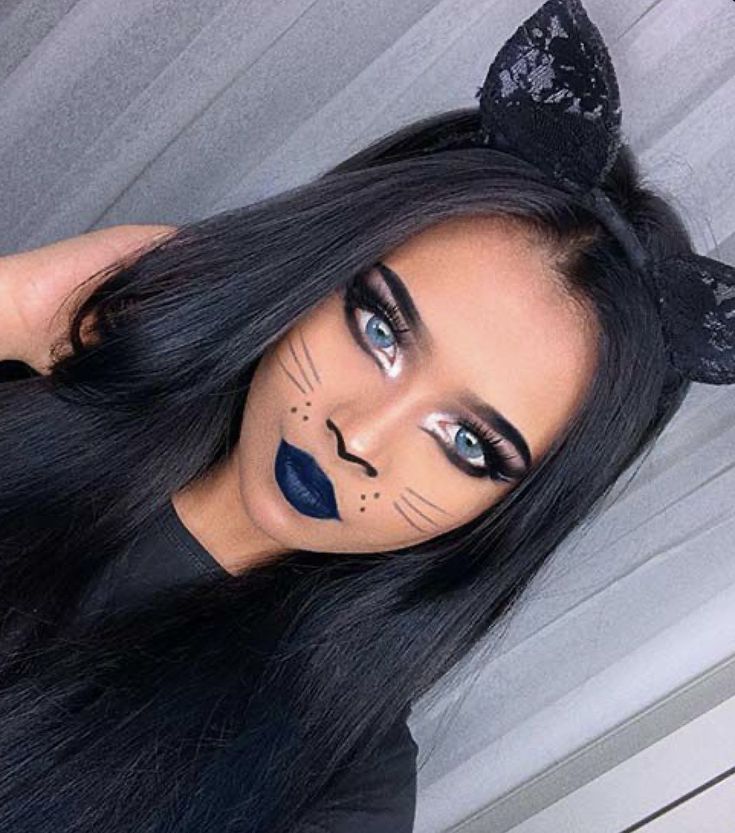 Hallowen Schminke, Halloween Makeup Looks Easy, Makeup Looks Easy, Simple Cat Makeup, Karneval Diy, Maquillage Halloween Simple, Makeup Ideas For Halloween, Cat Halloween Makeup, Halloween Makeup Clown