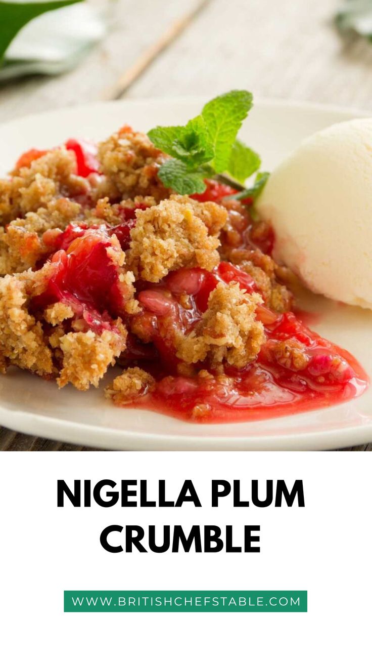 Nigella Plum Crumble Dessert Plum Recipes, Plum Crumble Recipe, Plum Puree Recipes, Plum And Apple Crumble, Dairy Free Deserts, Nigella Lawson Recipes, Plum Crumble, Crumble Cookie, Raspberry Crumble