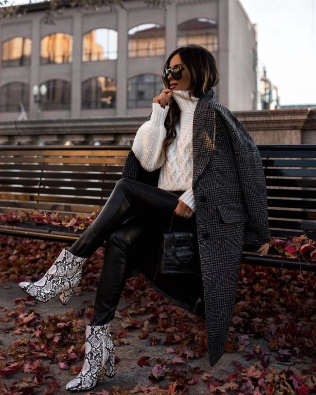 Snakeskin Booties Outfit, Snakeskin Boots Outfit, Print Boots Outfit, White Booties Outfit, Plaid Coat Outfit, Leather Pants Style, White Boots Outfit, Mia Mia Mine, Mia Mia