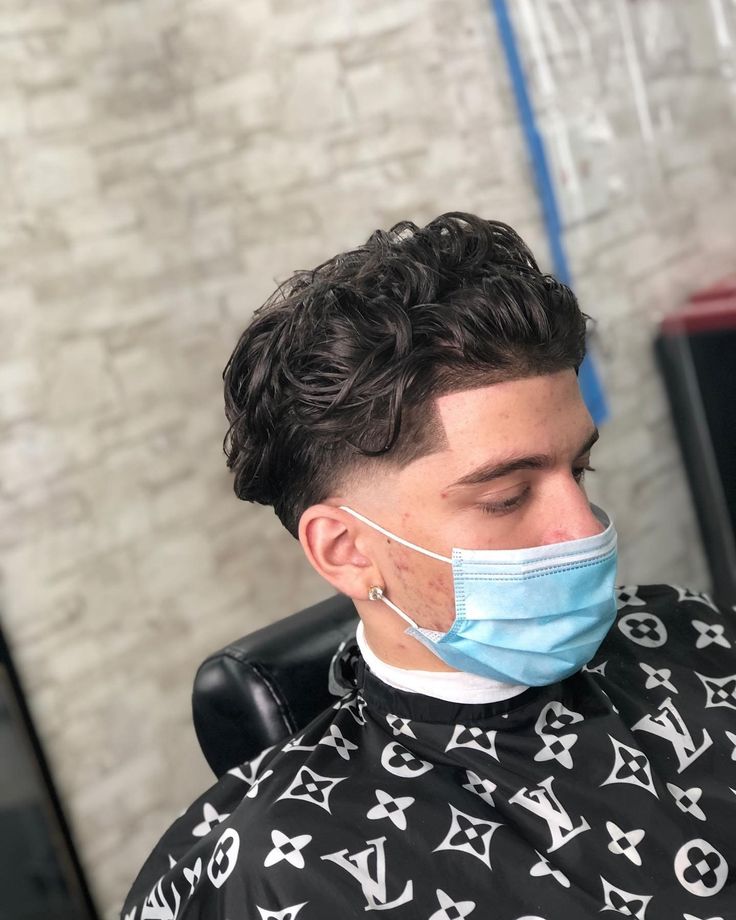 Tapered Hairline Straight Hair, Taper Fade Haircut Slick Back, Low Taper Straight Hair Men, Low Taper Fade Slick Back, Slick Hairstyles Men, Wavy Hair Taper Fade, Burst Fade Slick Back, Slick Back Hair Men Fade, Perm Taper Fade