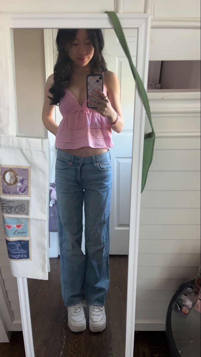 Pink Casual Outfit Aesthetic, Cute Top Jeans Outfit, Outfit With Pink Tank Top, Jeans With Cute Tops, Outfits With Pink Tank Tops, School Excursion Outfit, Girly Fits Aesthetic, Scoop Neck Outfit, Cute Tops Outfits