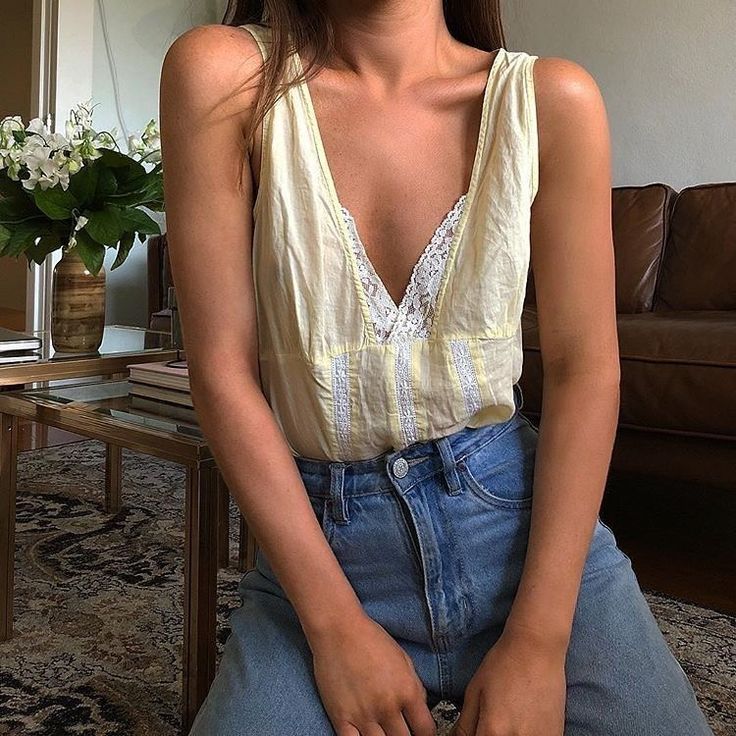 Camila Morrone, Mode Inspo, Inspiration Mode, Look At You, Outfits Casuales, Look Cool, Spring Summer Fashion, Aesthetic Clothes, Pretty Outfits