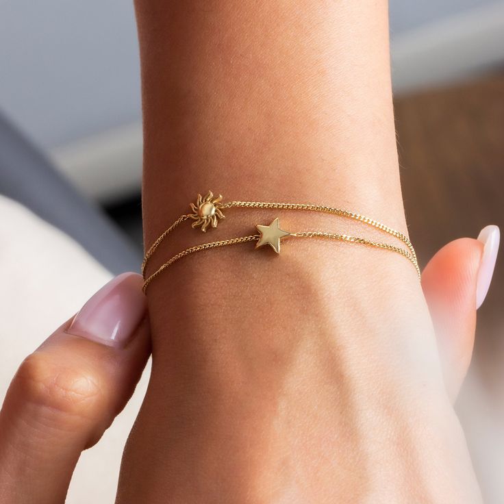 Star Bracelet Gold, Bracelet Ideas Gold, Friendship Bracelets Gold, Minimal Gold Bracelet, Gold Bracelet Designs, Sun Bracelet, Bracelets Simple, Bracelet Minimal, Minimal Bracelet