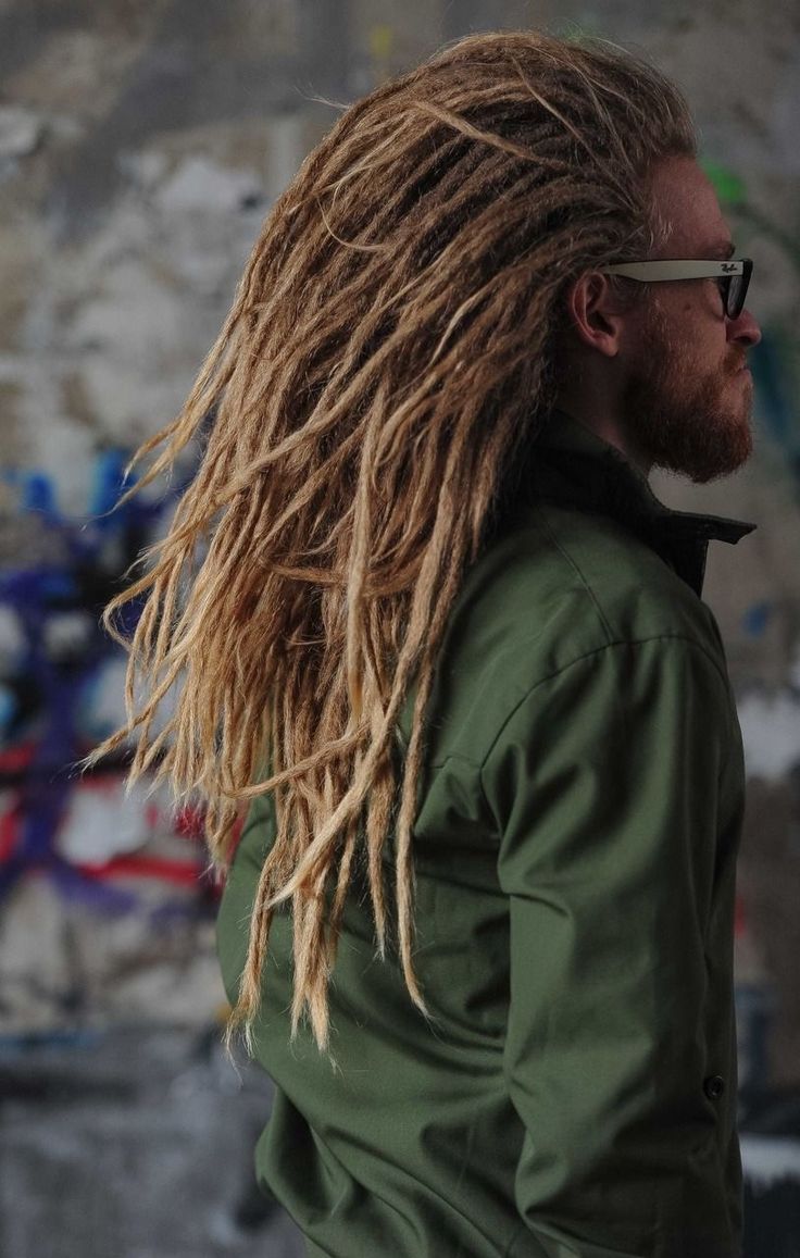 Viking Dreadlocks, Bjorn Ironside, Dreads Care, Dreadlocks Men, Blonde Dreadlocks, Mens Dreads, Odin Thor, Dreadlock Hairstyles For Men, Viking Hair