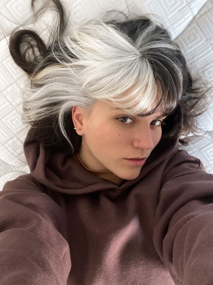 Dark Brown With White Hair, Platinum And Brown Hair Highlights, White And Black Hair With Bangs, Black Hair Gray Streak, Grey Tips Hair, White Front Pieces Hair, White Blonde And Black Hair, White On Top Black On Bottom Hair, Grey Roots Black Ends