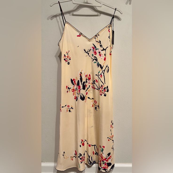 Made From The 100% Silk In Elegant Prints And Stunning Solids, This Nightgown / Lingerie Is The Perfect Way To Bring A Night Or During The Day. Beautifully Fitted Your Body And Flatter Your Curves. Measurement: Length: 37" Straps Are Adjustable Content: 100% Silk Care: Dry Clean Or Hand Wash In Lukewarm Water. Gentle Detergent. Lay Flat To Dry. Cool Iron. Fit: Close. Spring Lounging Nightgown With Spaghetti Straps, Cream V-neck Sleepwear For Summer, Spring Cream V-neck Sleepwear, V-neck Floral Print Nightgown, Cream Camisole Sleepwear For Spring, Cream Summer Sleepwear For Night, V-neck Slip Dress For Bedtime In Spring, V-neck Slip Dress For Bedtime And Spring, Spring Camisole Nightgown For Loungewear