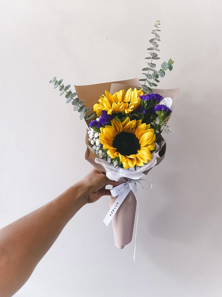 Sunflower bouquet. Colorful flowers. Small bouquets Random Flower Bouquet, Small Korean Bouquet, Sunflower Bouquet Simple, One Sunflower Bouquet, Mini Bucket Flowers, Bunch Of Flowers Bouquets, Single Sunflower Bouquet, Small Sunflower Bouquet, Mini Sunflower Bouquet