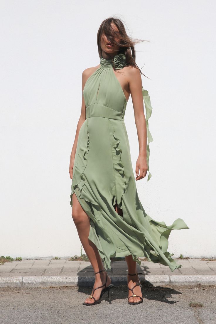 RUFFLED FLOWER HALTER NECK DRESS Green Ruffle Dress, Burgundy Midi Dress, Trench Coat Dress, Ruffle Flower, Halter Neck Dress, Cardigan Sweater Vest, Zara Fashion, Midi Ruffle Dress, Cardigan Sweater Dress