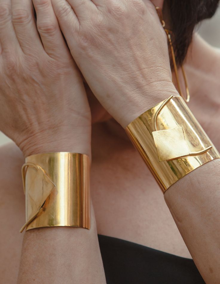 From refined, timeless shapes to modern characters with edge meet CHLOE - handcrafted and shape may vary slightly making pieces one of a kind. Material Brass 14k Gold plated Modern Brass Cuff Bracelet, Elegant Brass Cuff Jewelry, Elegant Adjustable Brass Cuff Bracelet, Elegant Tarnish Resistant Brass Bangle, Chic Yellow Gold Cuff Jewelry, Elegant Brass Cuff Bracelet Gift, Elegant Brass Bracelets With Polished Finish, Elegant Brass Bracelet With Polished Finish, Chic Polished Finish Bracelets For Gifts