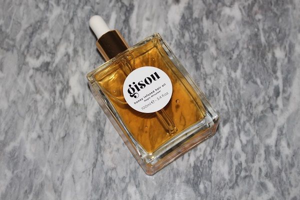 Gisou Hair Products UK Review 4 Gisou Hair, Uk Hairstyles, Wave Spray, Mask Hair, Perfume Reviews, Hair Perfume, Hair Brands, Coarse Hair, Washing Hair