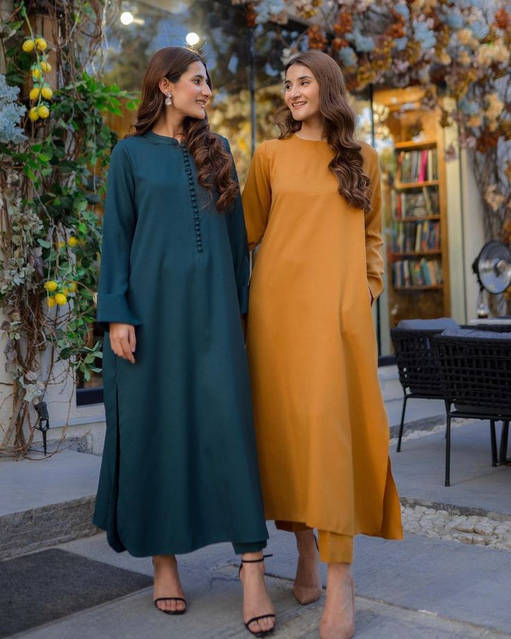 Casual Wear Dress Pakistani Winter, Winter Shalwar Kameez For Women, Solid Dress Design Pakistani, Solids Pakistani Dresses, Simple Shalwar Kameez Designs For Women, Plain Suit Designs Pakistani, Plain Suit Ideas, Desi Winter Outfits, Long Kameez Design