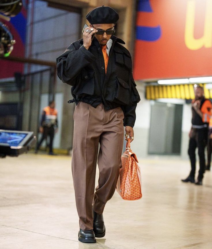 Street Formal Men, Jules Kounde Outfit, Brown Pants Outfit Men, Jules Kounde, Outfits For Teenage Guys, Beret Outfit, Formal Streetwear, Mens Smart Casual Outfits, Old Money Outfits