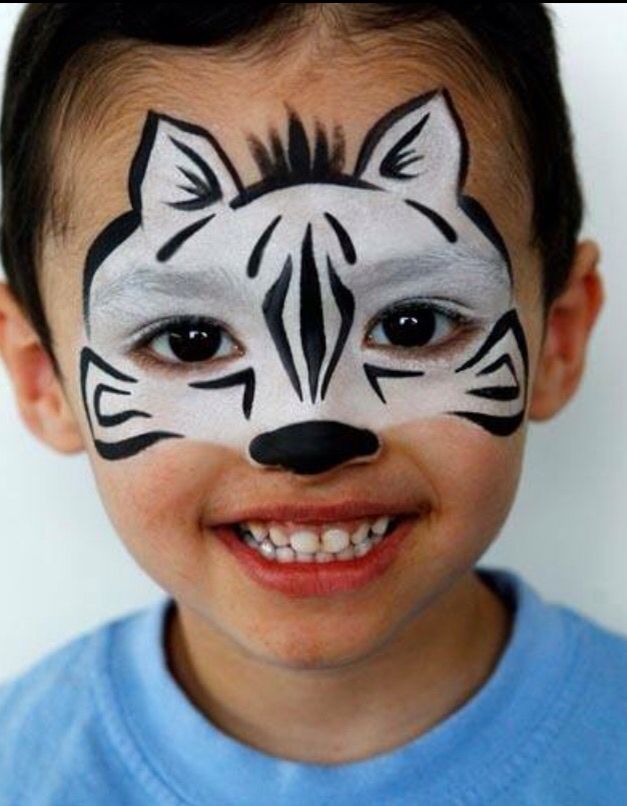 Zebra Face Paint, Zebra Makeup, Easy Face Painting Designs, Fairy Face, Animal Face Paintings, Makeup Zombie, Face Painting For Boys, Zebra Face, Face Painting Tutorials